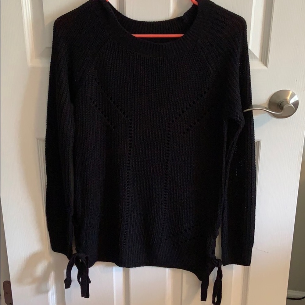 Black sweater that ties at the bottom